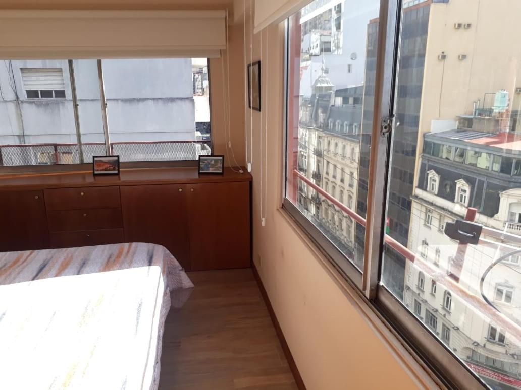 Ferienwohnung 4 Ventanales Sobre La Avenida Corrientes Buenos Aires Exterior foto