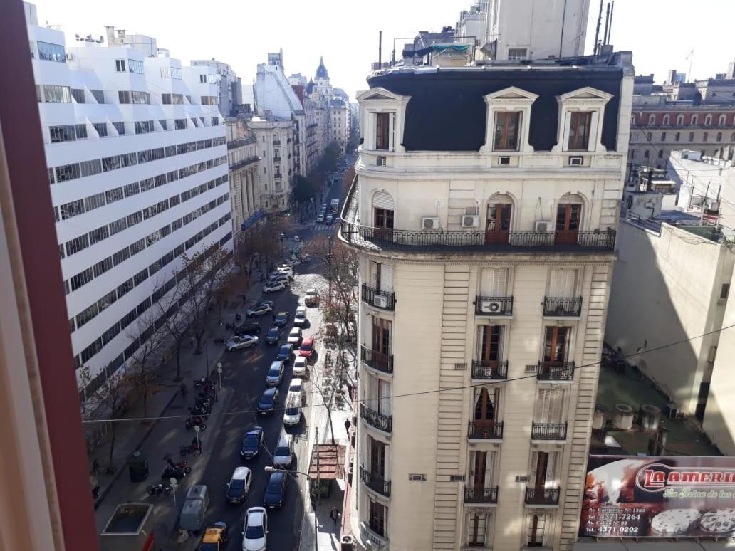 Ferienwohnung 4 Ventanales Sobre La Avenida Corrientes Buenos Aires Exterior foto